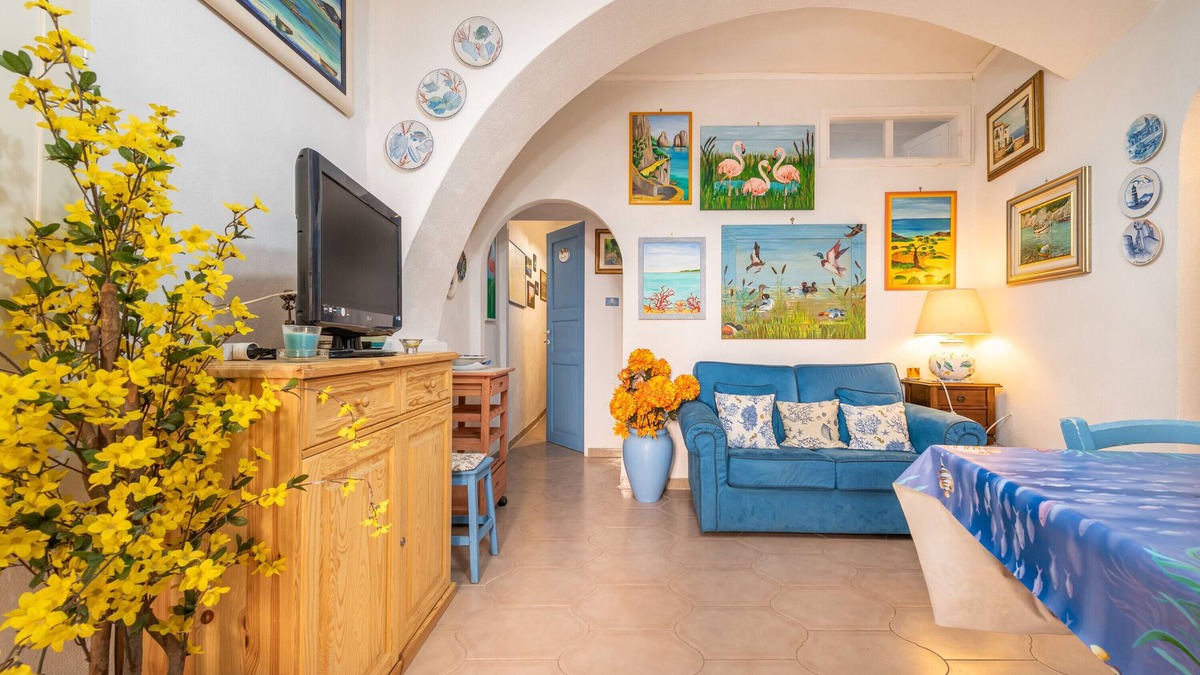 Carloforte House | Holiday Home "Casa San Fruttuoso" near the Beach with Air Conditioning