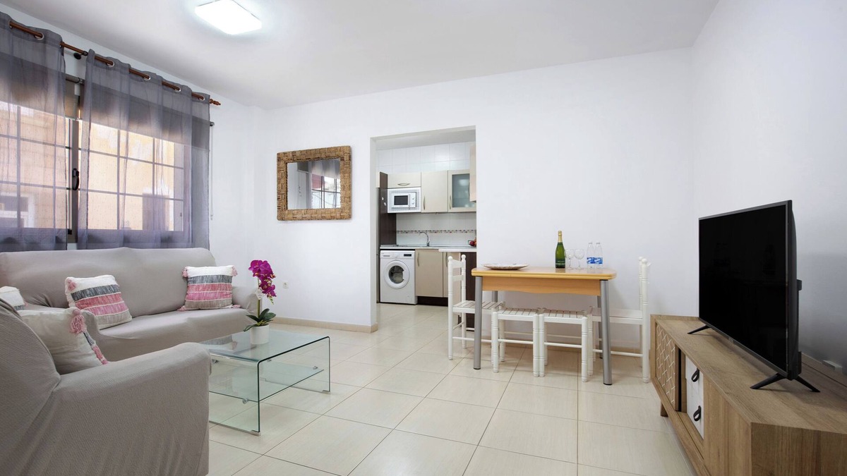 Gran Tarajal Apartment | Holiday Home 'Casita Amiga del Mar' close to the Beach with A/C & Wi-Fi