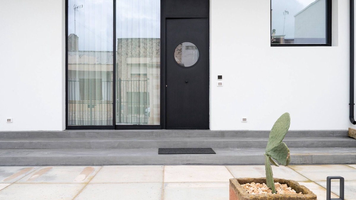 Melendugno Apartment | Holiday Home 'Due' with Shared Terrace, Wi-Fi and Air Conditioning