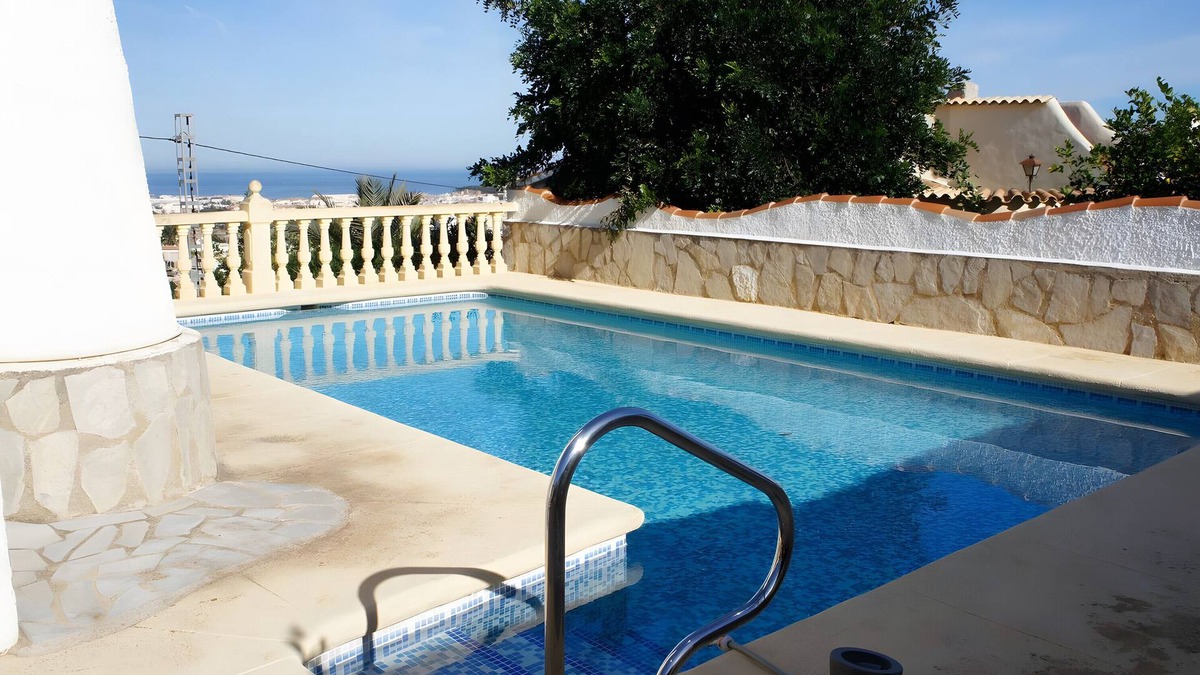 Denia House | Holiday Home 'Elisabet' with Mountain View, Wi-Fi and Air Conditioning