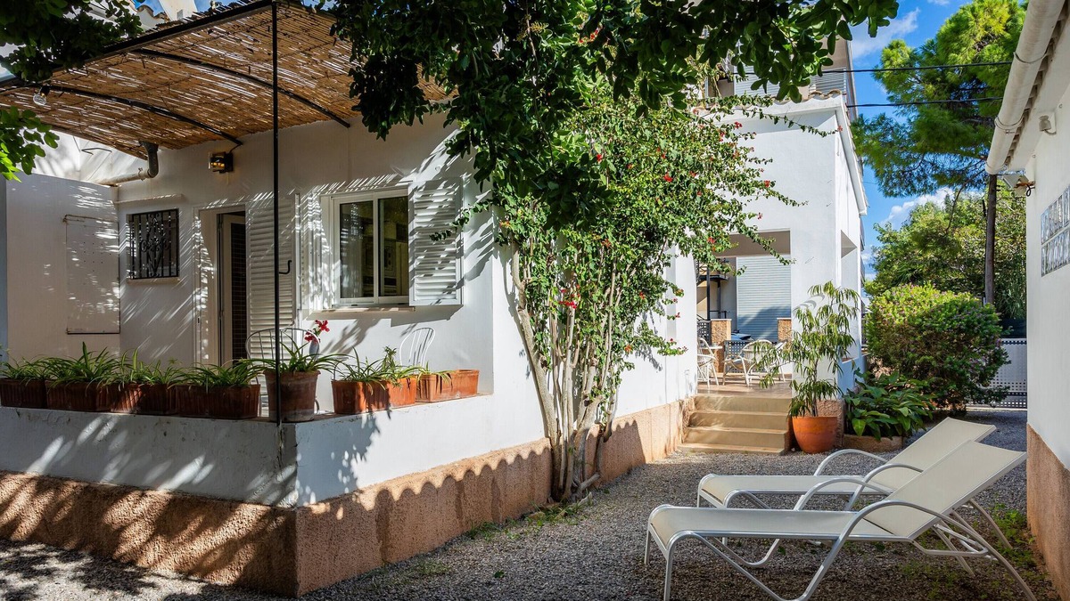 Son Moll House | Holiday Home "Es Claper" with Wi-Fi, Garden & Terrace