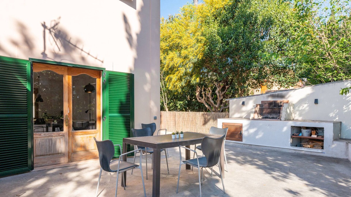Palma de Mallorca House | Holiday Home 'Jaime' with Private Pool, Wi-Fi and Air Conditioning