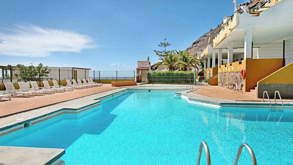 Mogan House | Holiday Home 'Suite On the Beach' with Sea View, Pool, Terrace & Wi-Fi