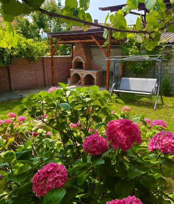 Orsova House | Holiday Home ESKU