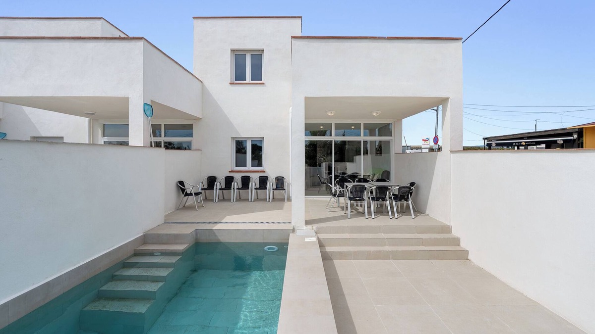 El Ligallo del Ganguil House | Holiday Home 'Eucaliptus' with Mountain View, Wi-Fi and Air Conditioning