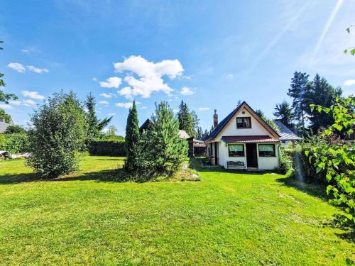 Karlovy Dvory House | Holiday Home Fish & Boat by Interhome