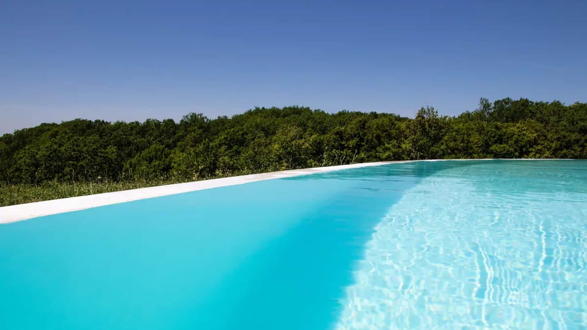 Le Vigan House | Holiday Home 'Gite De Janis Spa Et Piscine' with Private Pool, Wi-Fi and Air Conditioning