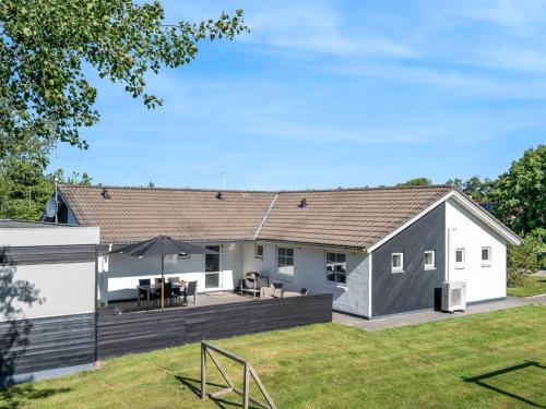 Blavand House | Holiday Home Guthbrand - 1-3km from the sea by Interhome