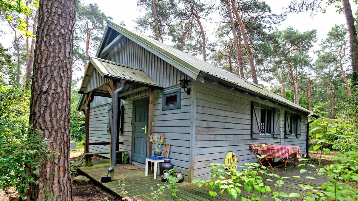Wildpark West House | Holiday Home 'Haus Im Grünen Wildpark' with Private Terrace and Private Garden