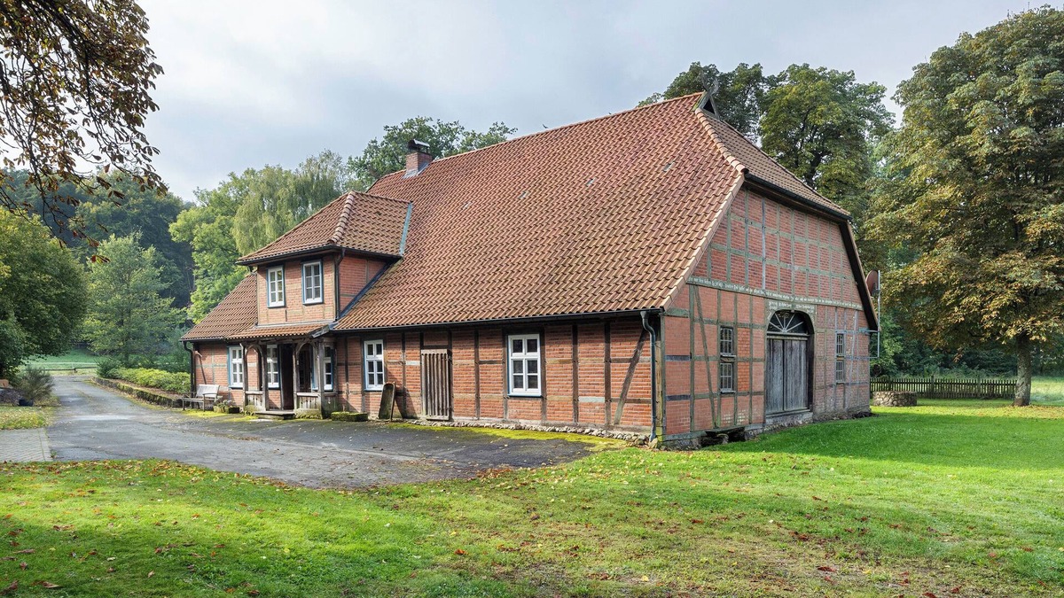 Goehrde House | Holiday Home 'Hof Hohe Eichen' with Private Terrace, Private Garden and Wi-Fi