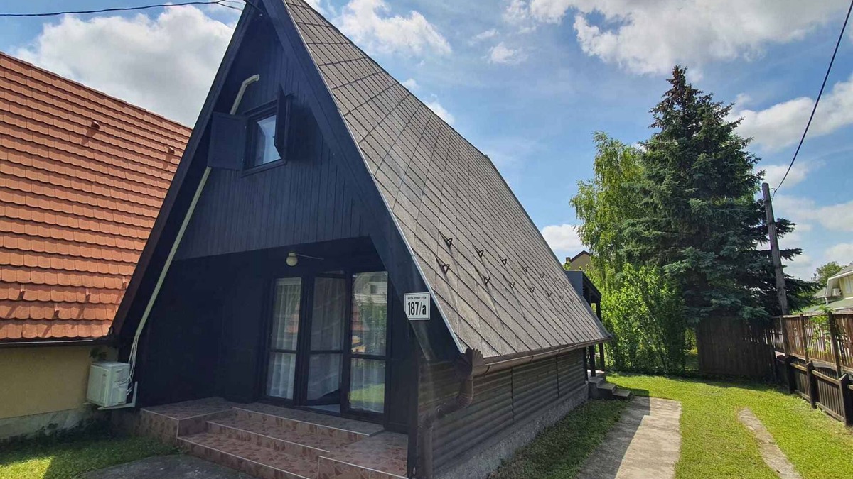 Balatonmariafurdo House | Holiday home with air conditioning