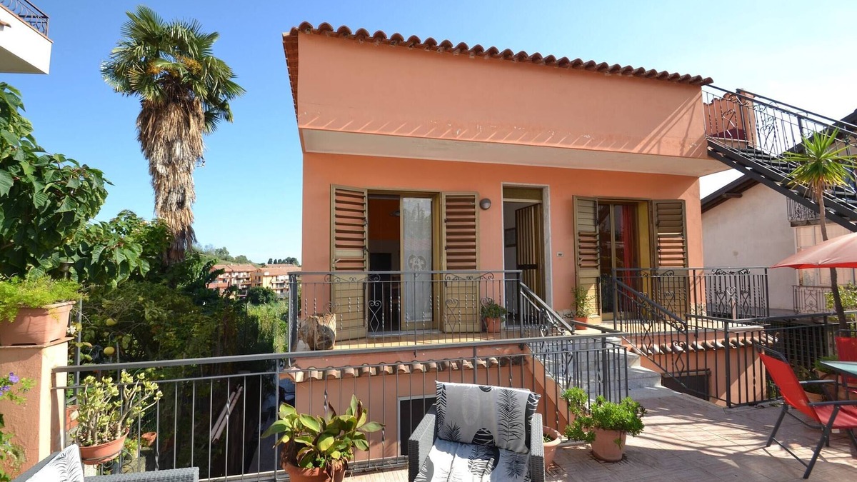 Chianchitta-Trappitello House | Holiday Home in Giardini Naxos near Beach