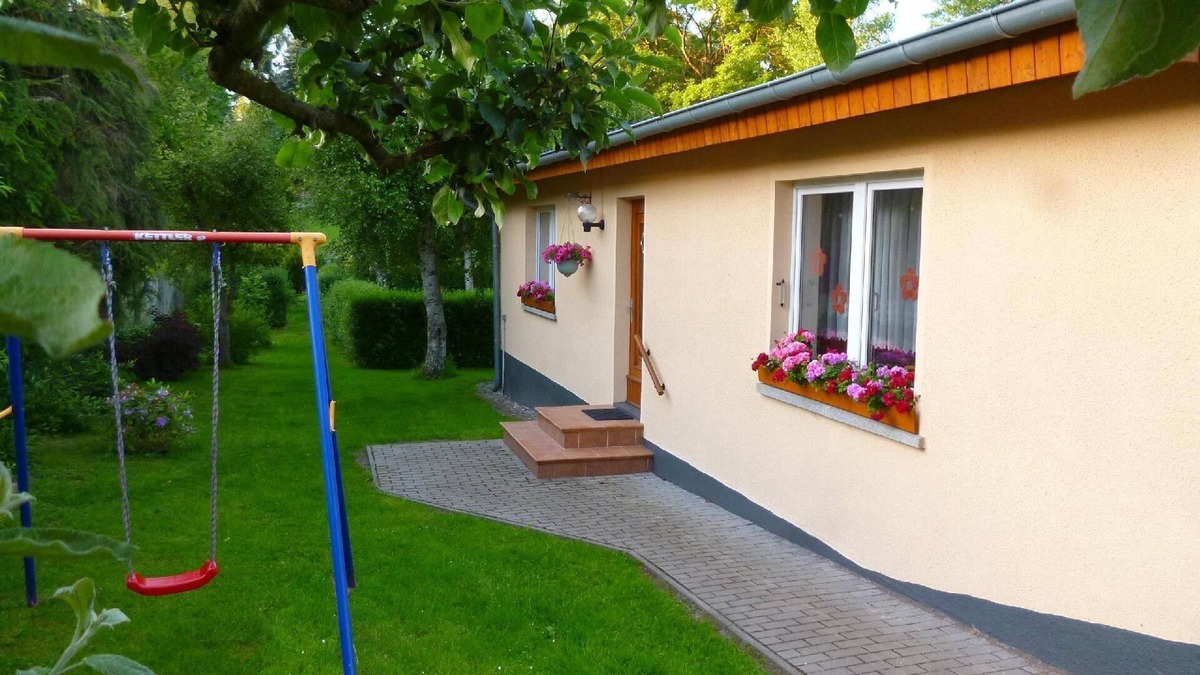 Breitenstein House | Holiday home in Breitenstein with barbecue and garden
