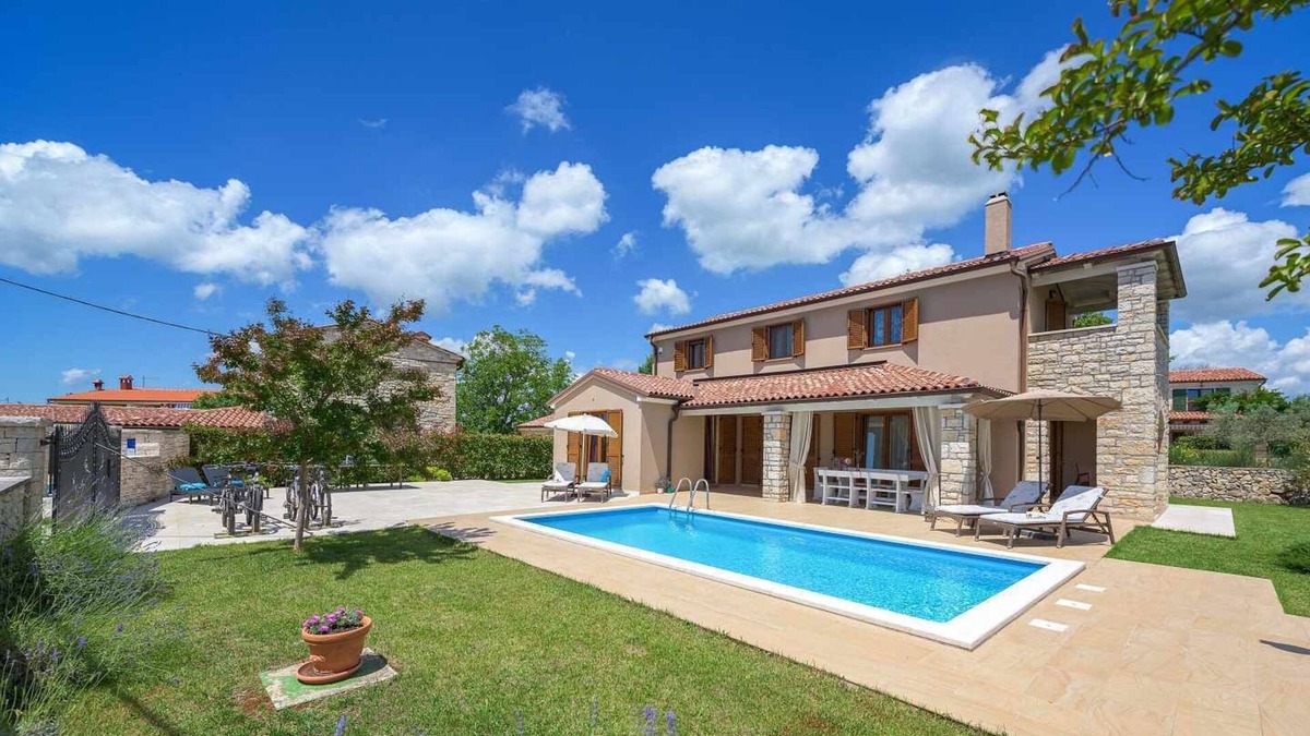 Radetici Villa | Holiday home in central Istria with 3 bedrooms