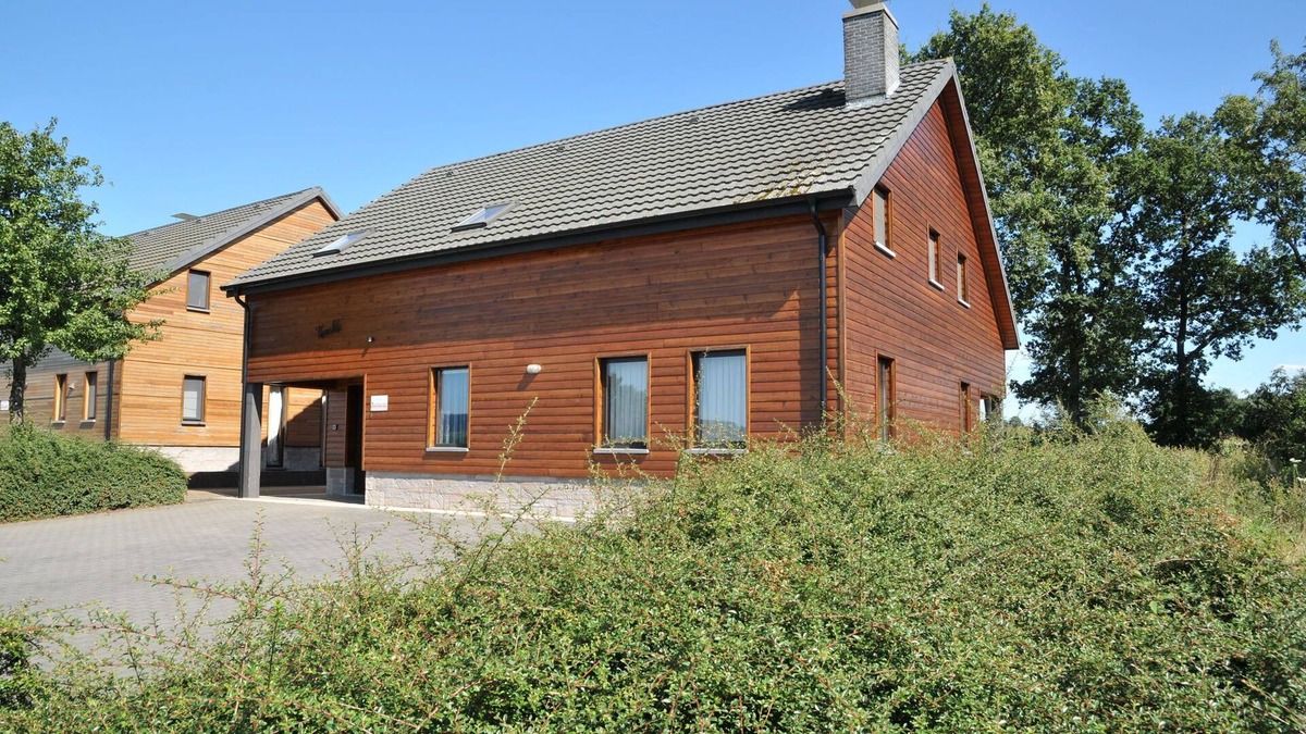 Bohon House | Holiday Home in Durbuy with Garden & BBQ