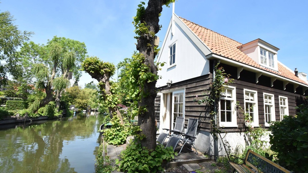 Edam House | Holiday Home in Edam by the Water