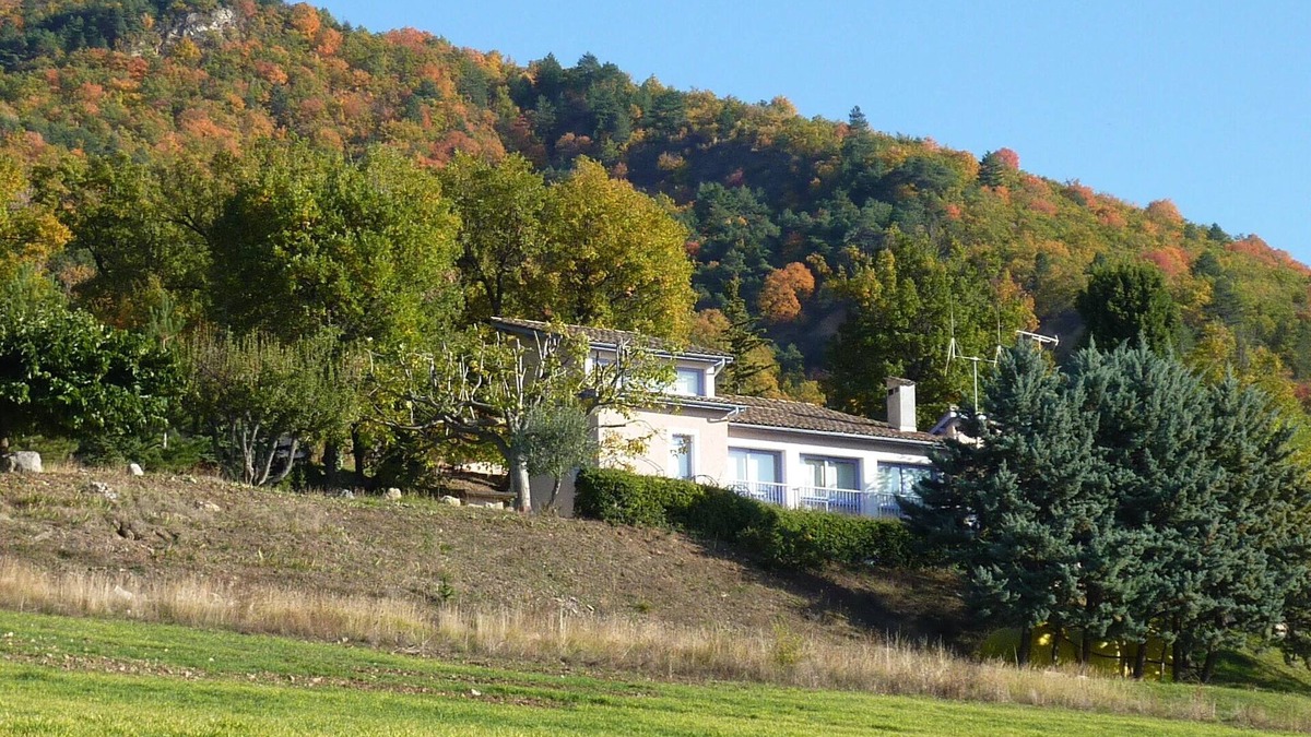 Digne-les-Bains House | Holiday home in the heart of nature, 5 minutes from Digne