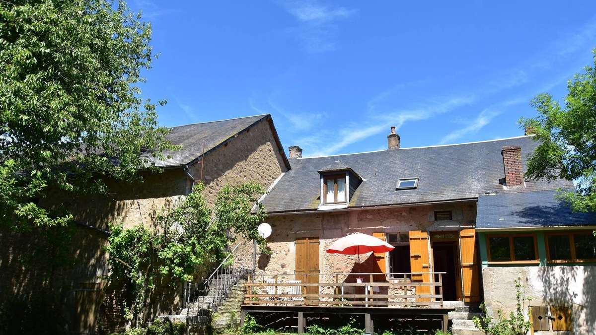 Gacogne House | Holiday Home in Gacogne near 5 Lakes