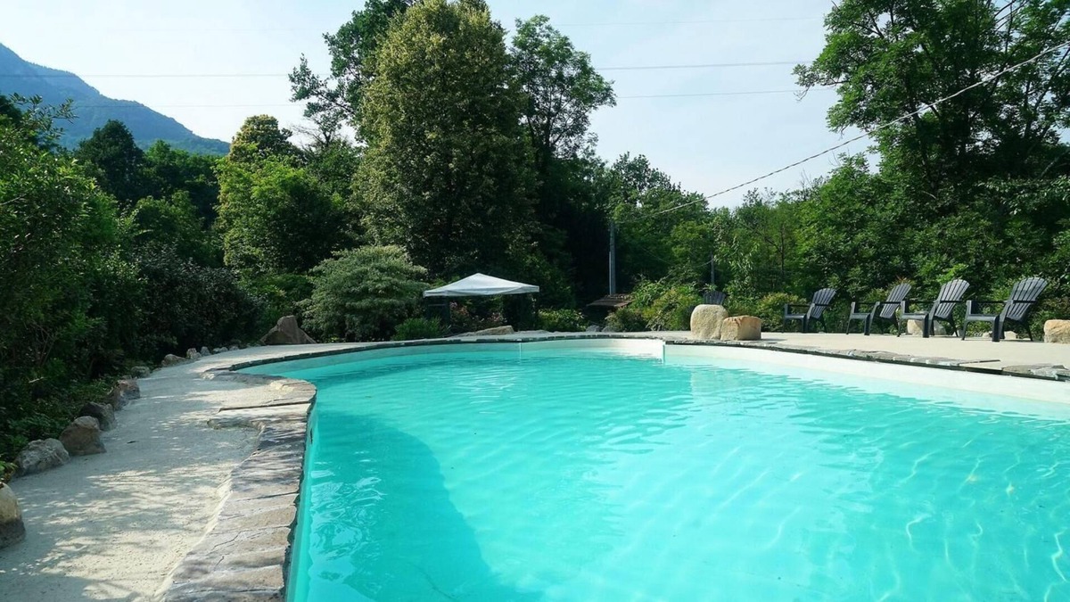 Rancio Valcuvia Apartment | Holiday home in a former mill from the 18th century. With 10 000 m² of land and pool