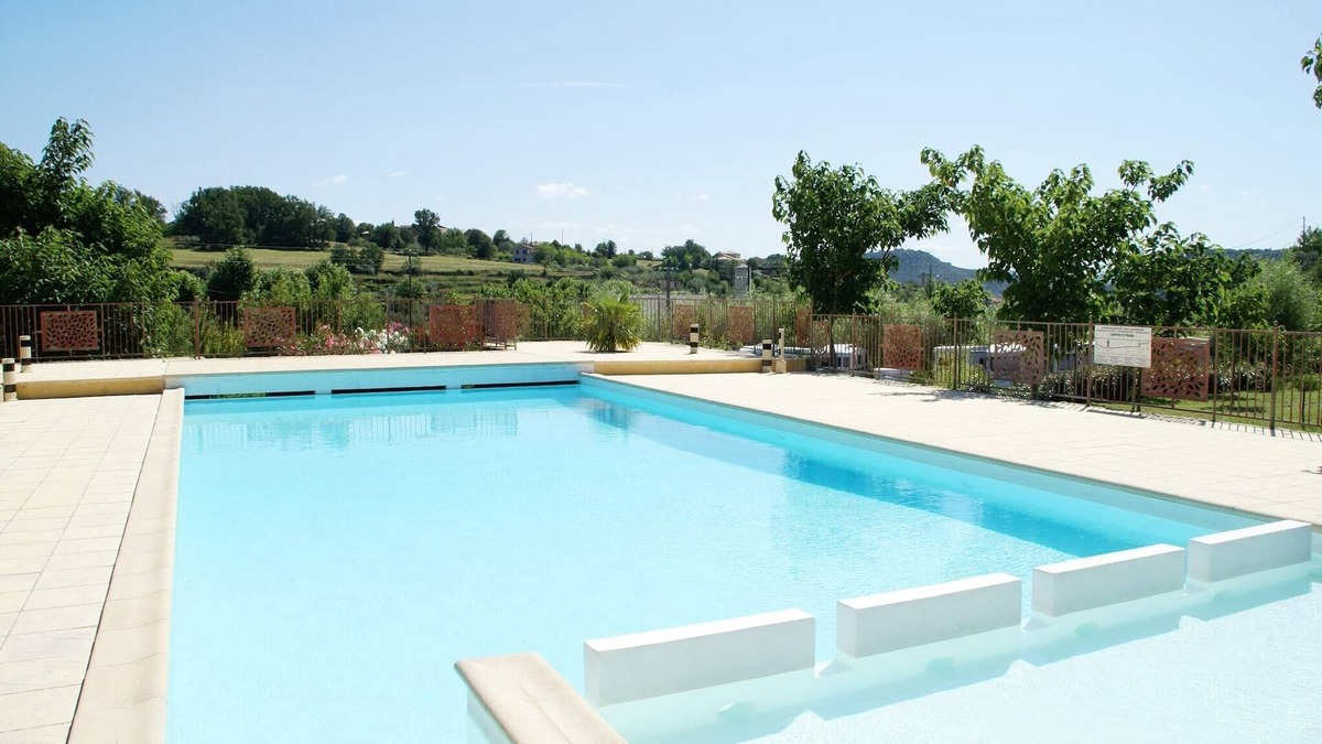 Les Assions House | Holiday Home in Les Assions near Bois de Païolive