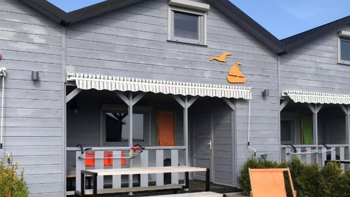 Mielno House | Holiday Home in Mielenko near Seaside Beach