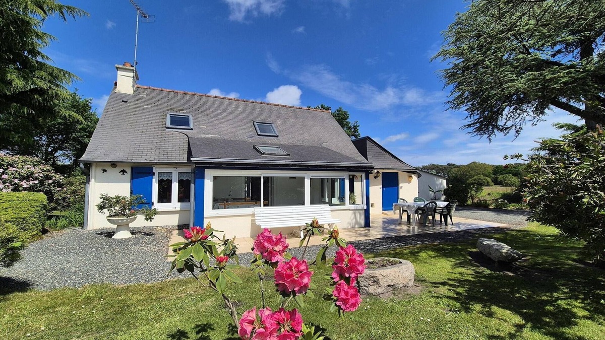 Plourivo House | Holiday Home in Plourivo near Goëlo Coast