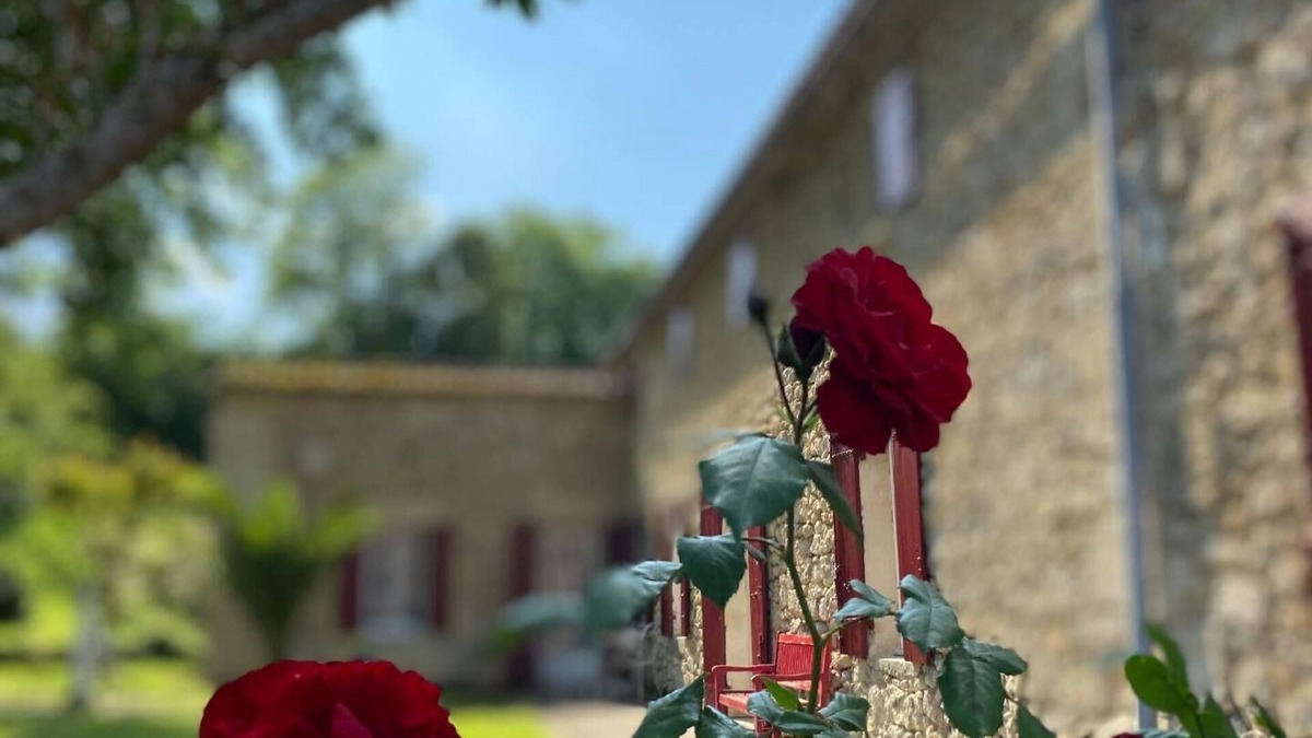 Pujols Apartment | Holiday home in Pujols with shared pool