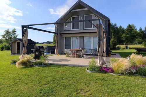 gmina Sianow House | Holiday Home in Sieciemin near Baltic Coast