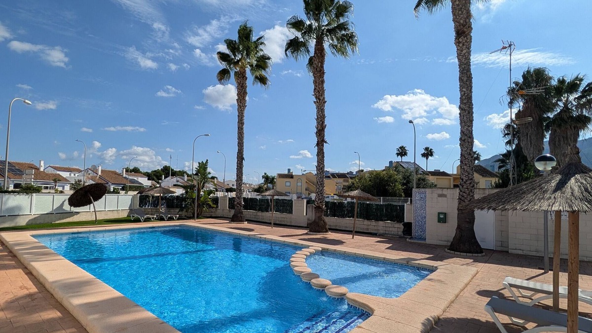 Les Deveses House | Holiday Home 'Isabel' with Mountain View, Wi-Fi and Air Conditioning