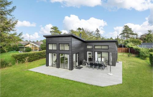Hvidbjerg Strand House | Holiday Home Johs Jensensvej