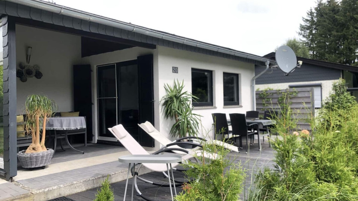 Usseln Apartment | Holiday home Kent Comfortable Vacation Home