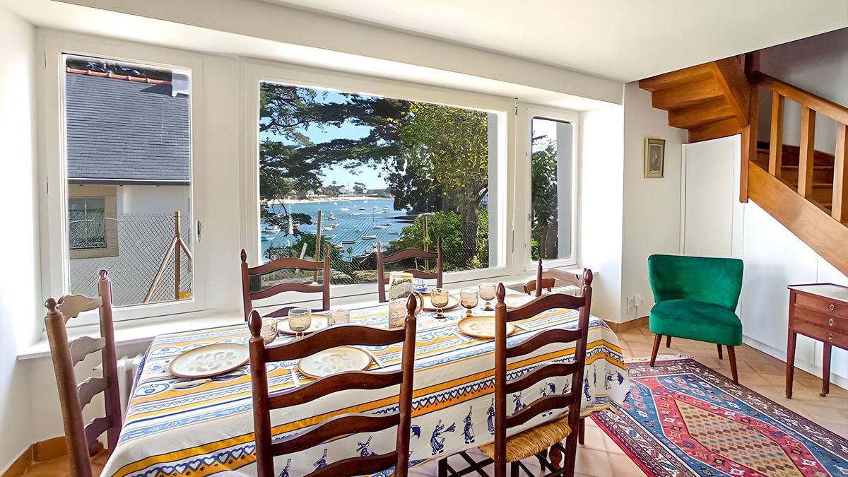 Combrit House | Holiday Home 'L'Estuaire - River View' with Sea View, Private Terrace and Wi-Fi