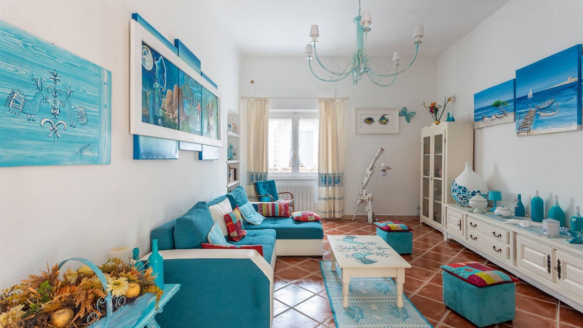 Tresnuraghes House | Holiday Home 'L'incanto Blu' with Private Terrace, Wi-Fi and Air Conditioning