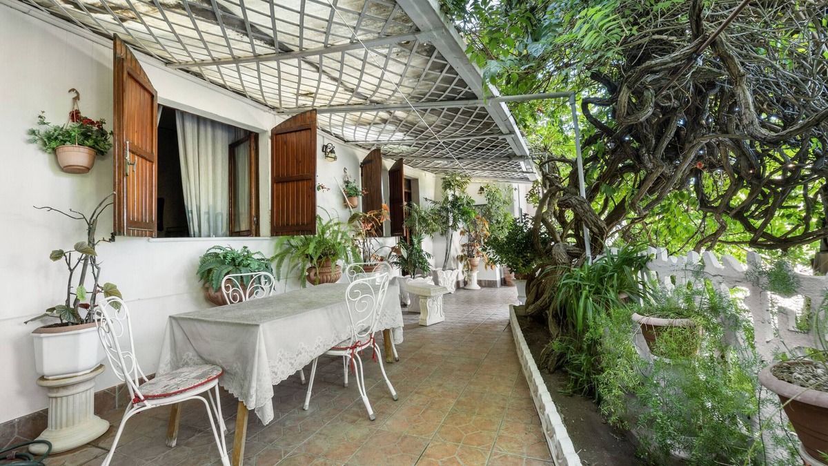 Nebida House | Holiday Home 'La Palma' with Private Terrace