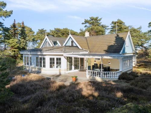 Snogebaek House | Holiday Home Laurentius - 50m from the sea by Interhome