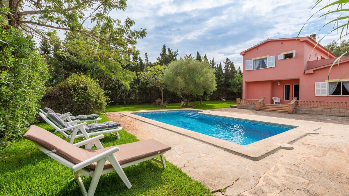 l'Aranjassa House | Holiday Home 'Luna Azul' with Private Pool, Private Terrace and Wi-Fi