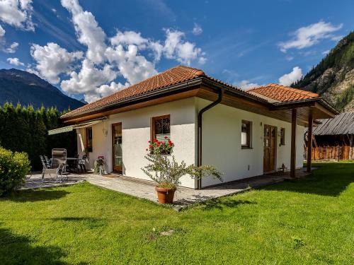 Unterlaengenfeld House | Holiday Home Margret by Interhome