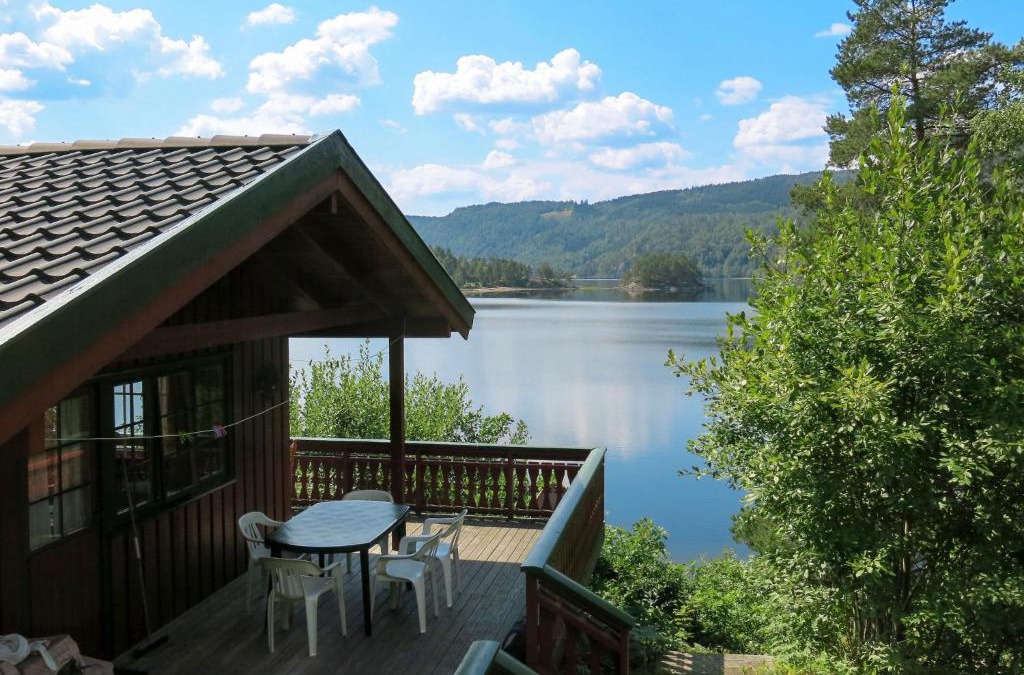 Audnedal House | Holiday Home Midtholmen by Interhome