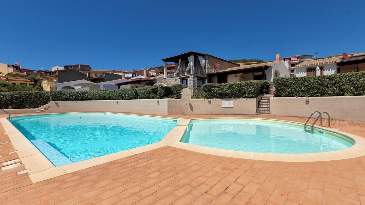 Badesi Villa | Holiday Home "Nuages" with Shared Pool and Private Terrace