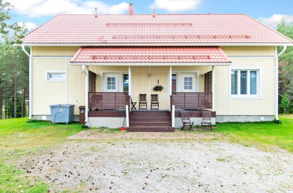 Sotkamo House | Holiday Home Nuottiniemi 5 by Interhome