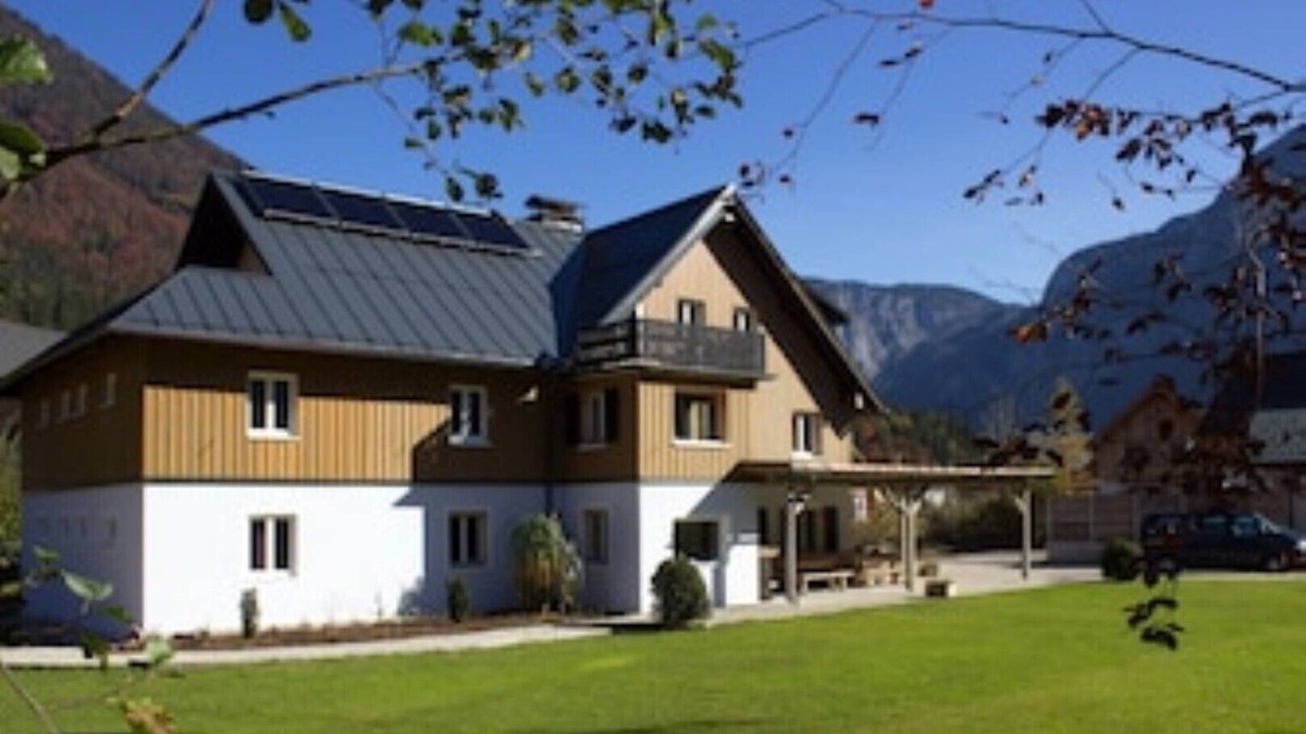 Obertraun House | Holiday home on Lake Hallstatt - max. 25 people