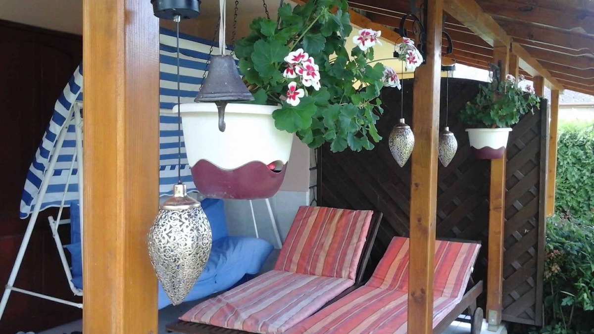 Balatonbereny House | Holiday home on the shore with jetty, air conditioning and WiFi