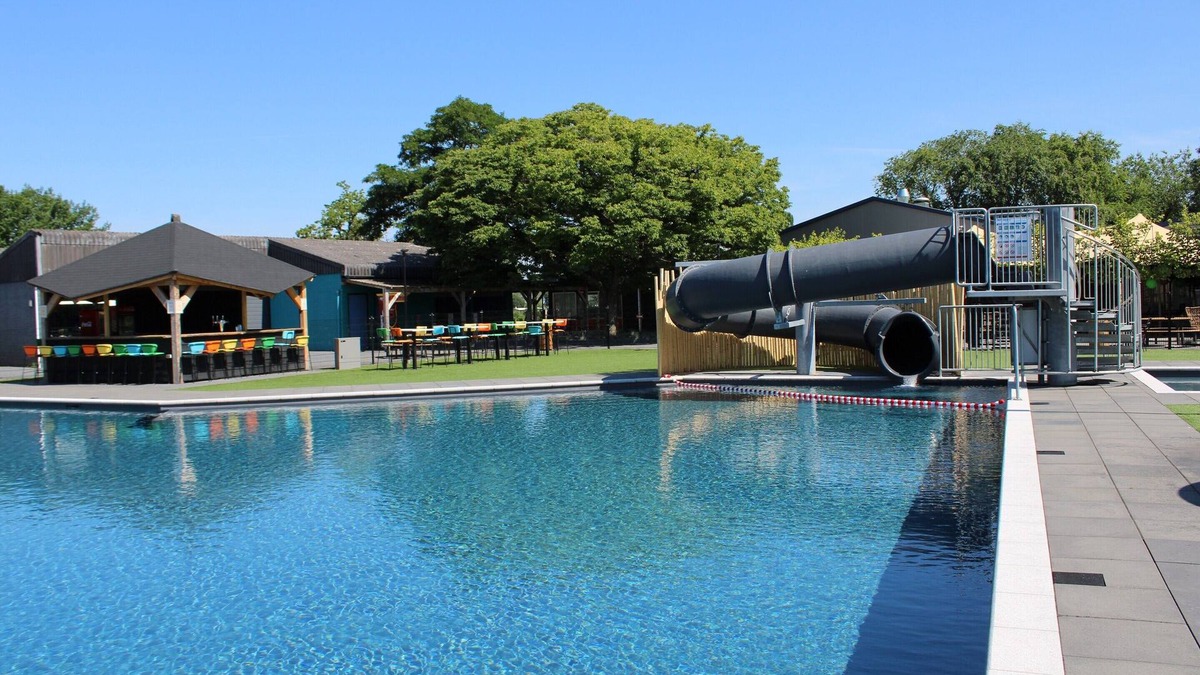 Lathum House | Holiday Home on the Recreational Lake
