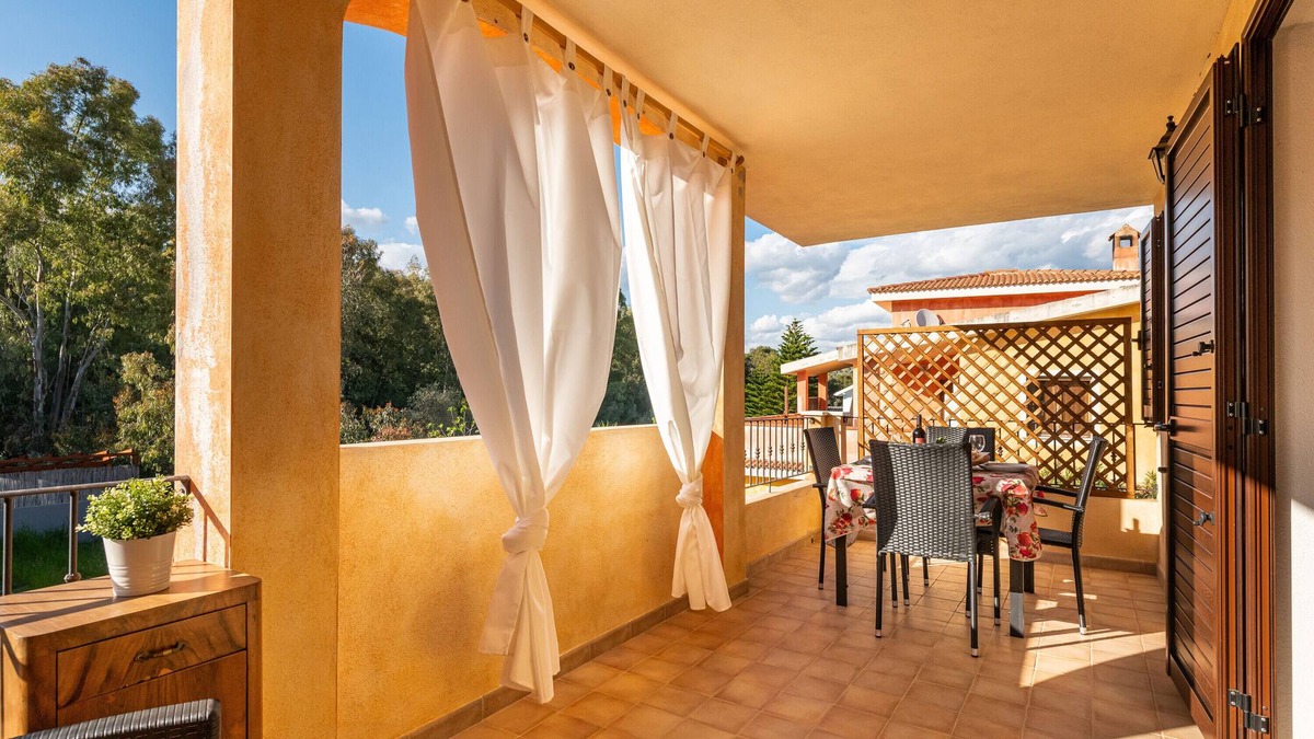 Castiadas House | Holiday Home 'Piuma-Costa Rei e Villasimius' with Private Terrace and Air Conditioning