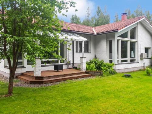 Saarijarvi House | Holiday Home Polkurinne by Interhome