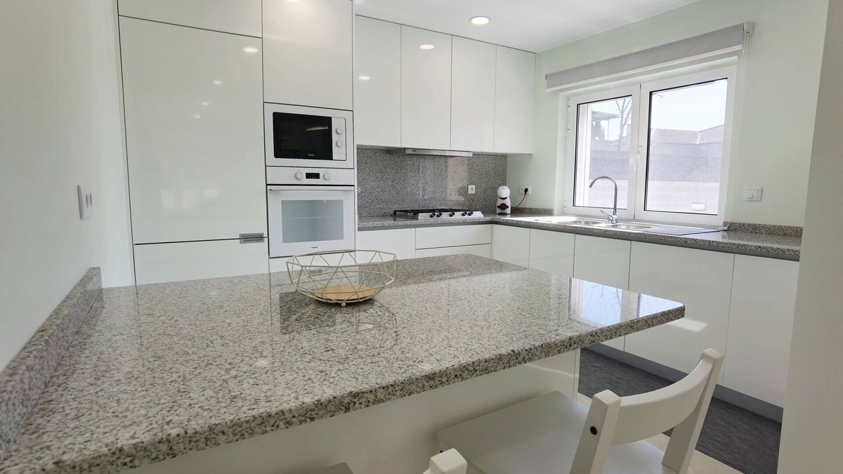 Arcos de Valdevez House | Holiday Home 'Casa Encanto De Arcos De Valdevez 2' with Private Terrace, Wi-Fi and Air Conditioning