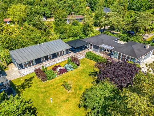 Idestrup House | Holiday Home Rother - 50m from the sea by Interhome