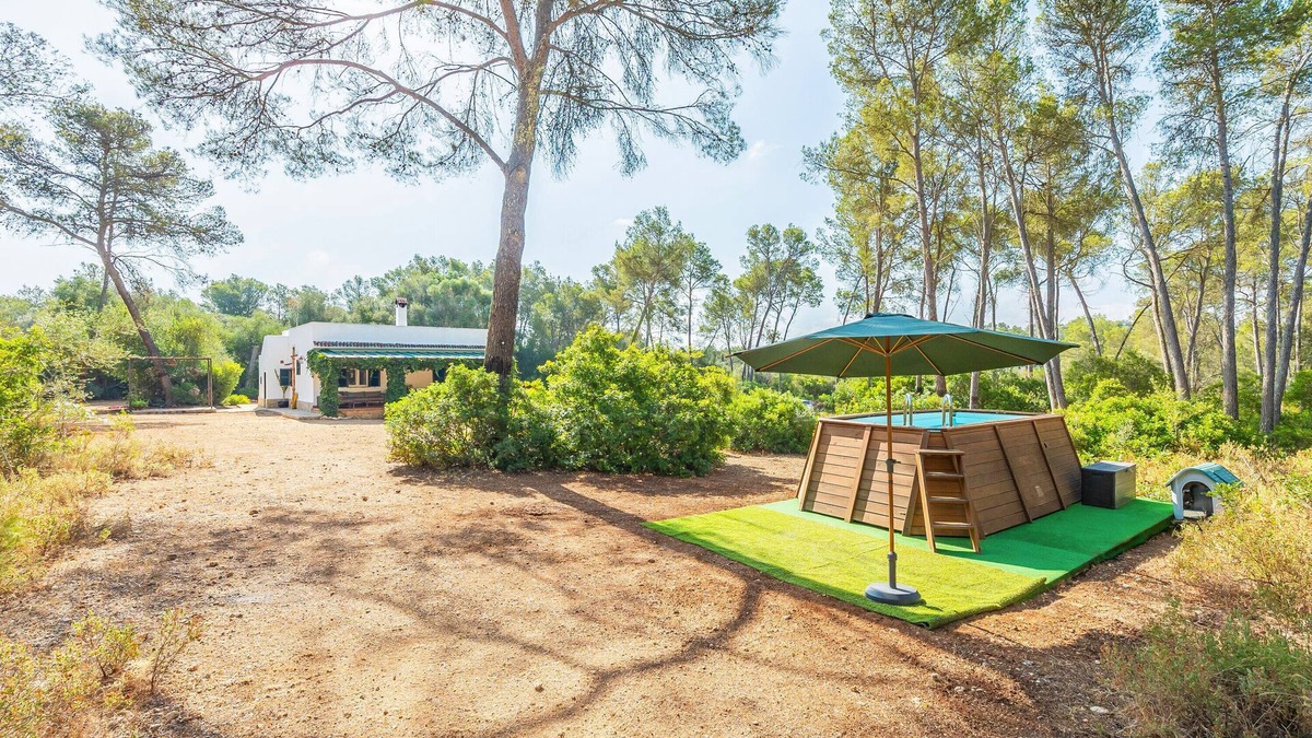 Sencelles House | Holiday Home 'Sa Rota De Can Xito' with Private Pool, Private Terrace and Wi-Fi