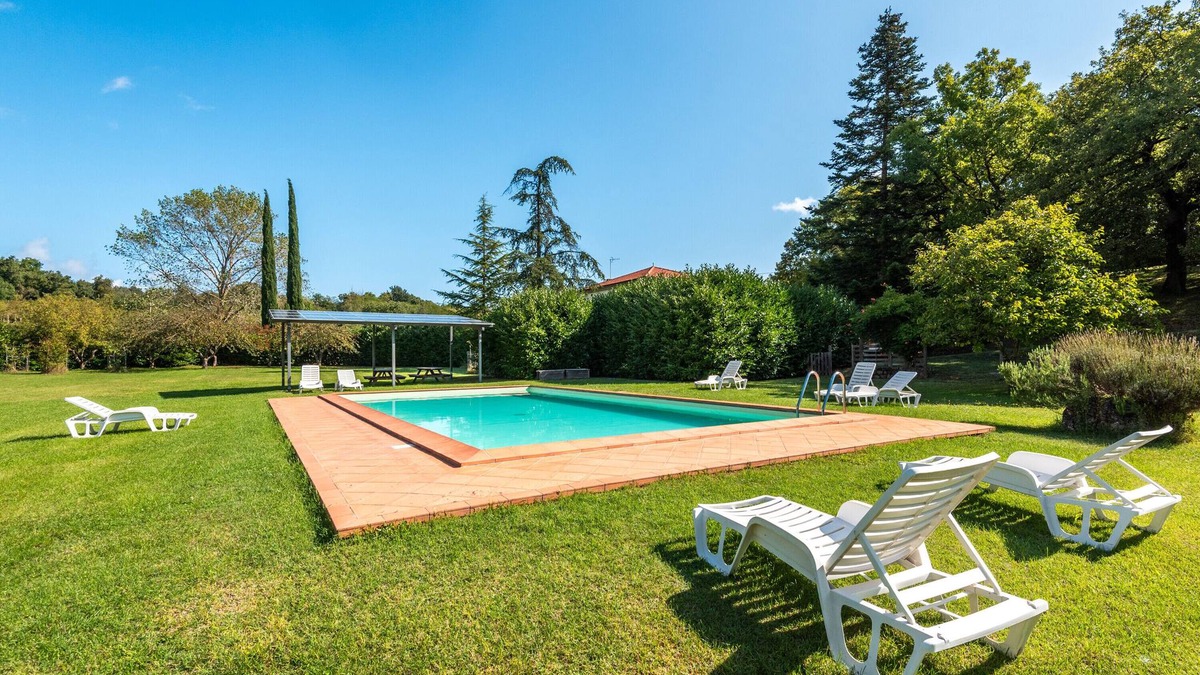 Montieri Apartment | Holiday Home 'San Michele - Casa Rosa' with Mountain View, Shared Pool and Wi-Fi
