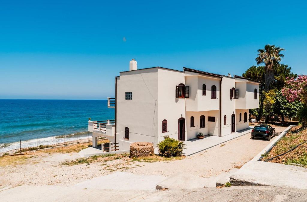 Marina di Caronia House | Holiday Home Santa Maria by Interhome